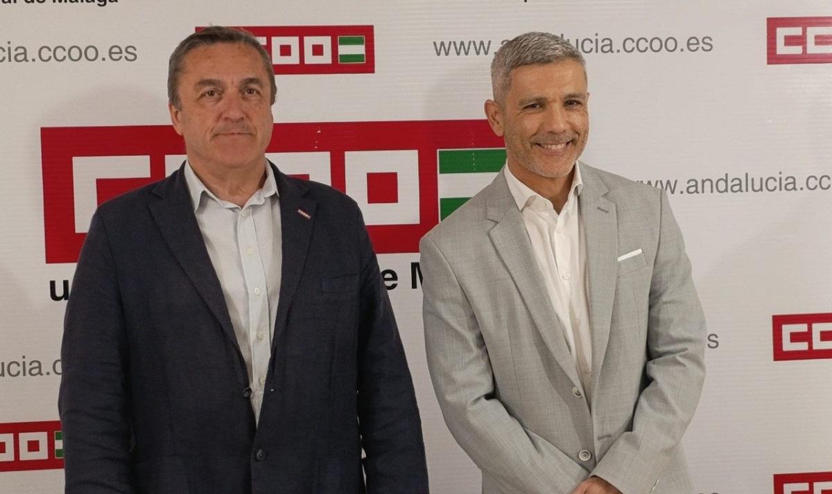 El secretario general de CCOO de Málaga, Fernando Cubillo, y su homólogo de UGT Málaga, Antonio González.