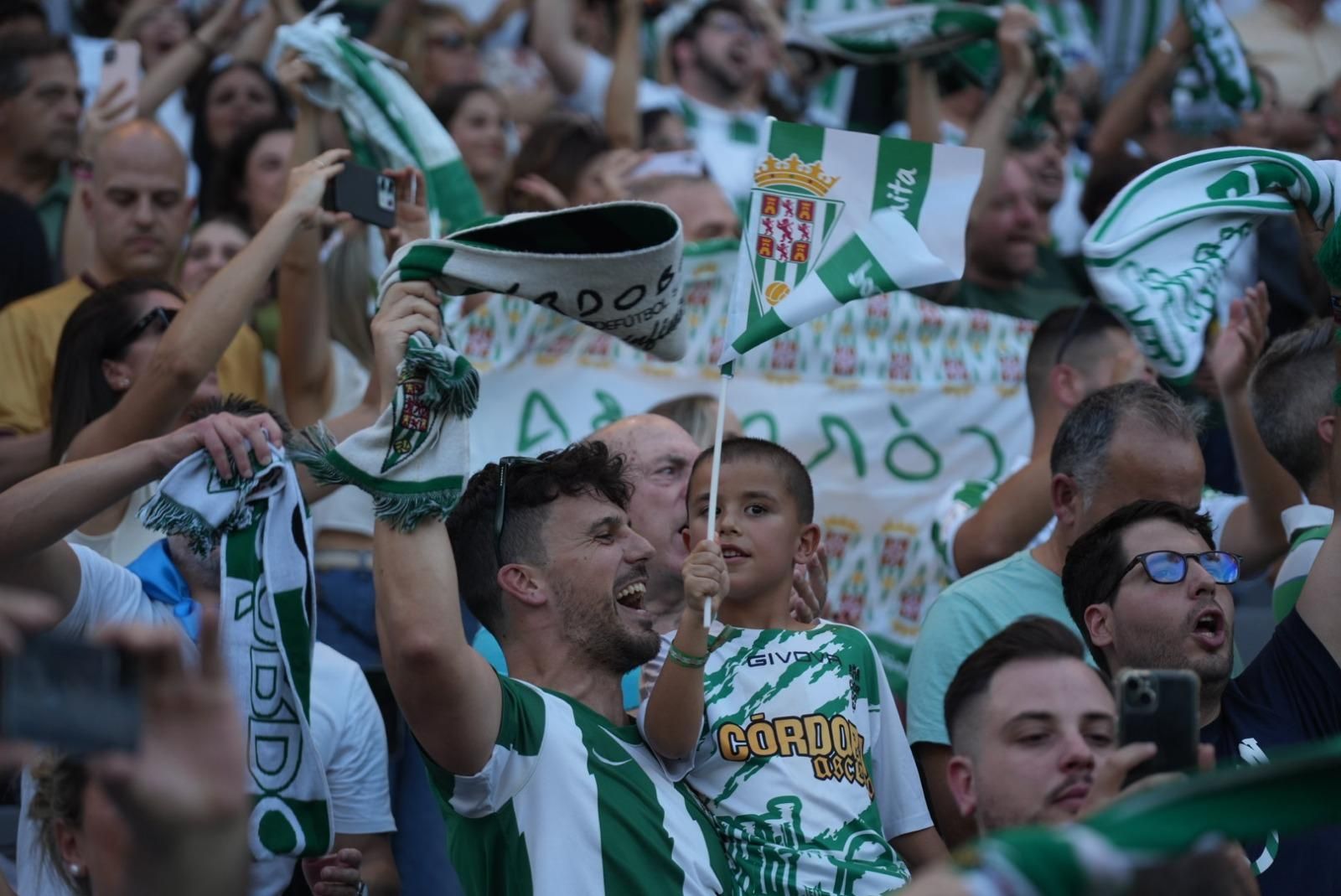 Córdoba CF-Barcelona Atlétic | La afición cordobesista, en imágenes