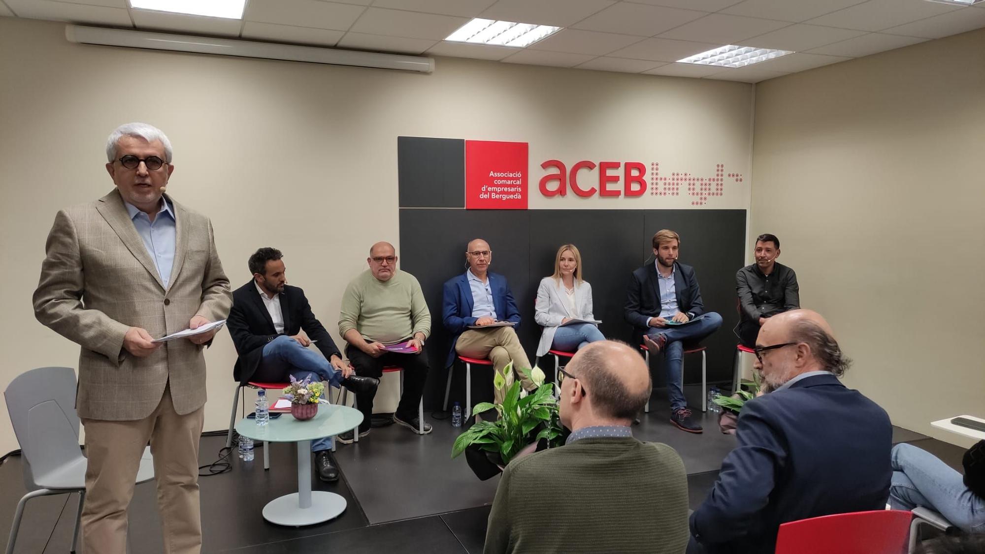 Les millors imatges del debat electoral per les municipals del 28-M a Berga