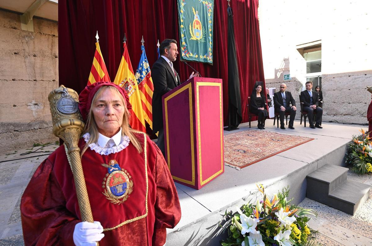 Así ha sido el acto cívico en el Palacio de Altamira de Elche para poner en valor la Trencà del Guió Así ha sido el acto cívico en el Palacio de Altamira de Elche para poner en valor la Trencà del Guió