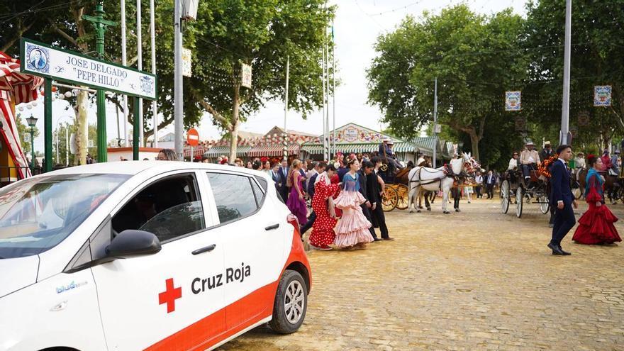 La historia de Loreto, la bebé a la que salvaron en la Feria: gritos de auxilio, un amigo médico y una carrera al hospital con la marcha 'Amarguras'
