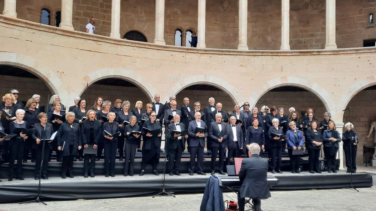 El Coro de Son Dameto en el Diumenge de l'Àngel