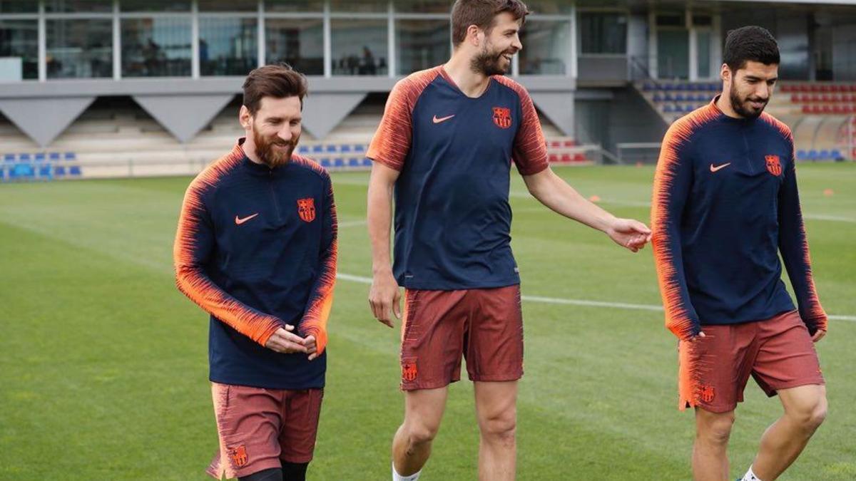 Messi, Piqué y Suárez, en la ciudad deportiva de Sant Joan Despí.