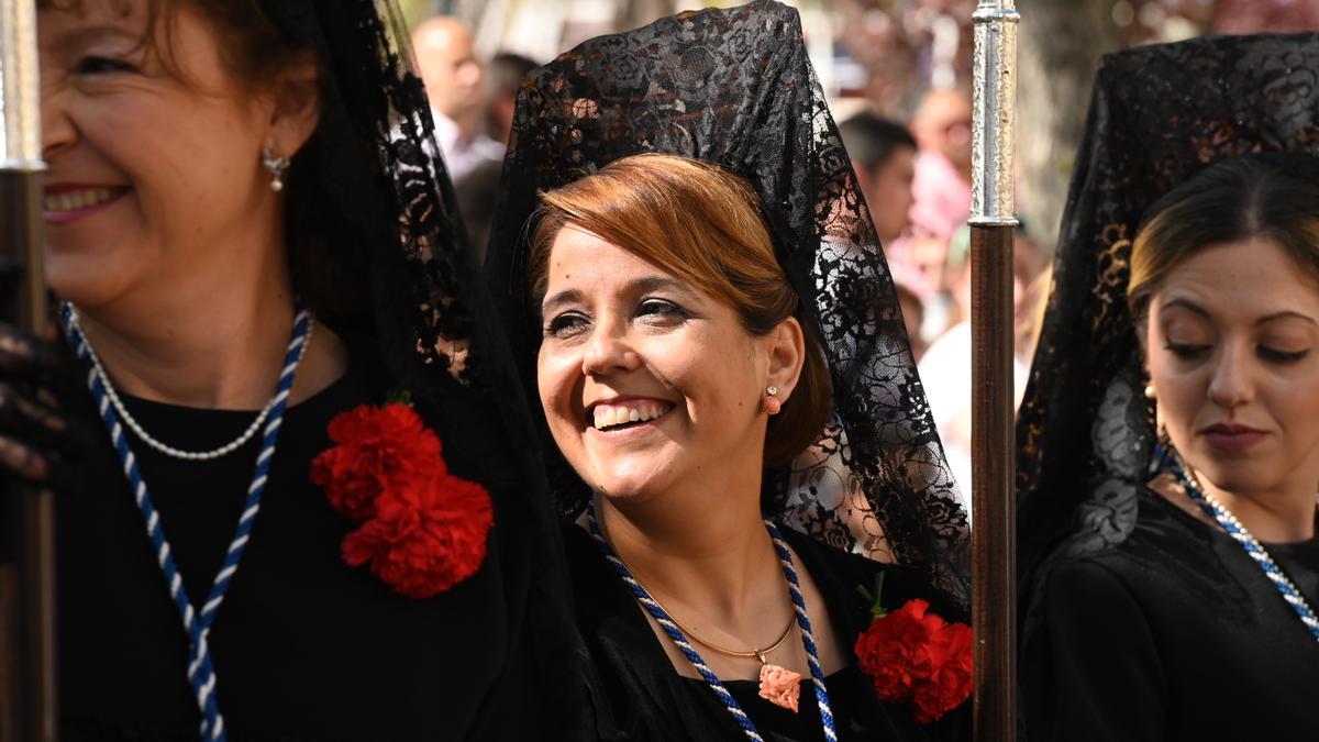 Damas de mantilla.