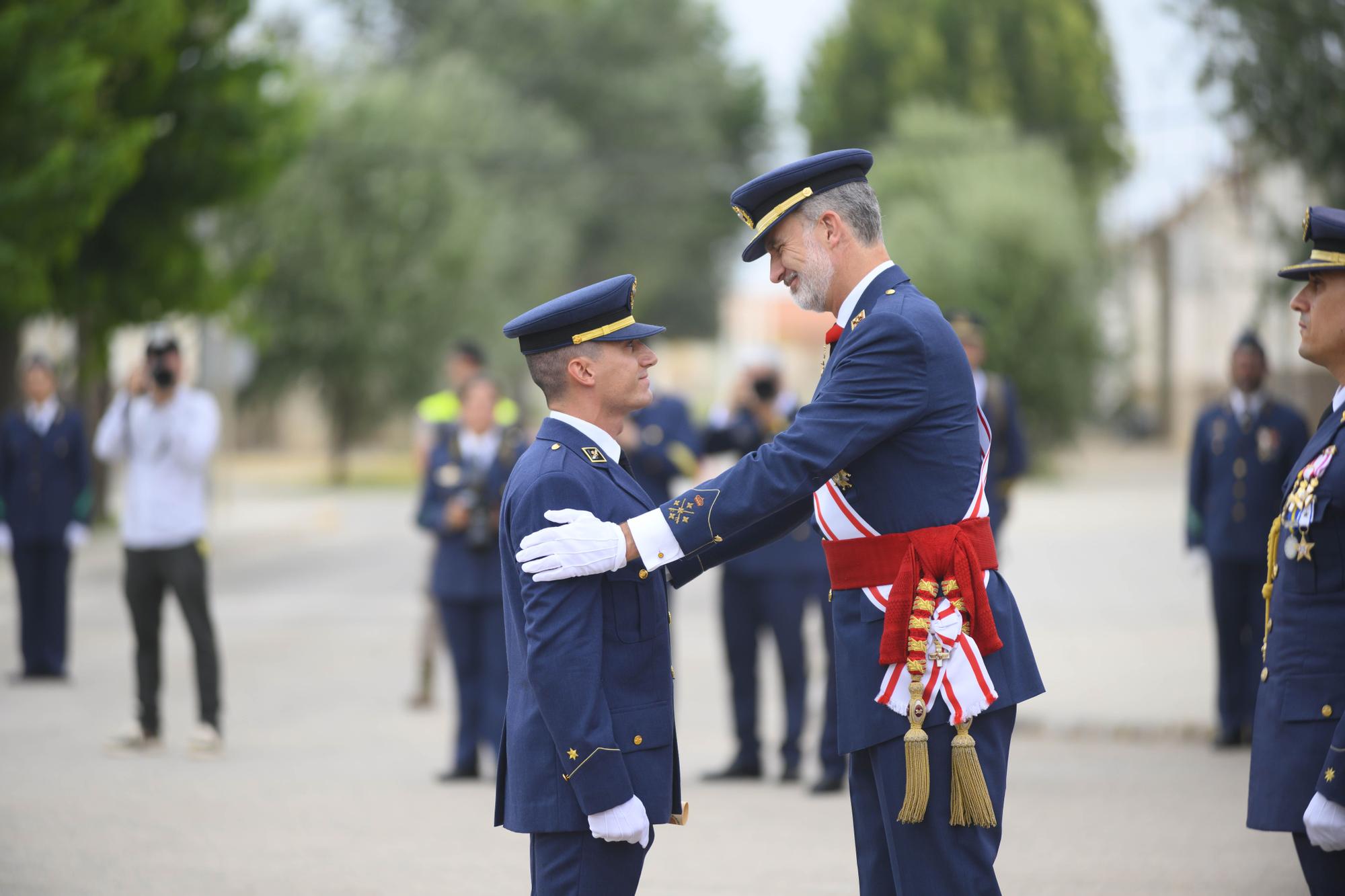 Las imágenes de la visita del rey Felipe VI en la Academia General del Aire de San Javier