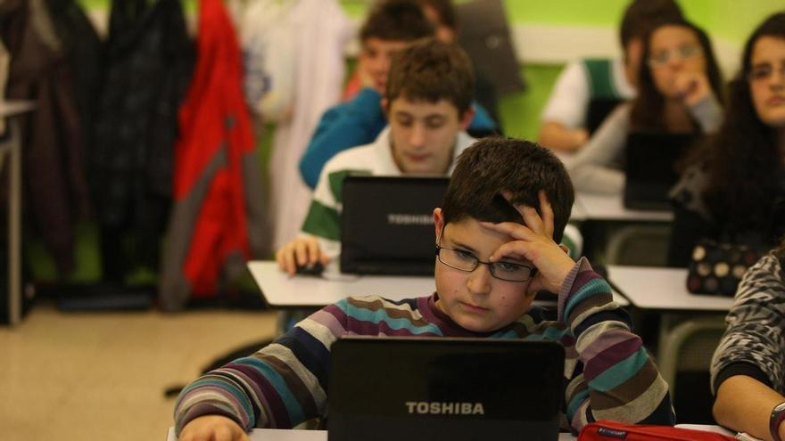 El Consejo Escolar del Estado da luz verde al proyecto para reducir las ratios y las horas lectivas