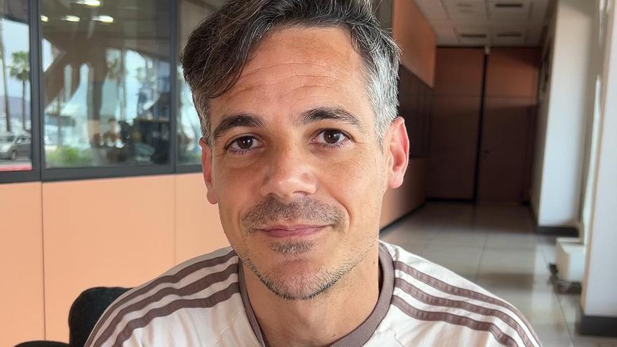 Mariano Rupérez, un poeta canario por convicción: “Me muestro vulnerable y consigo entenderme”