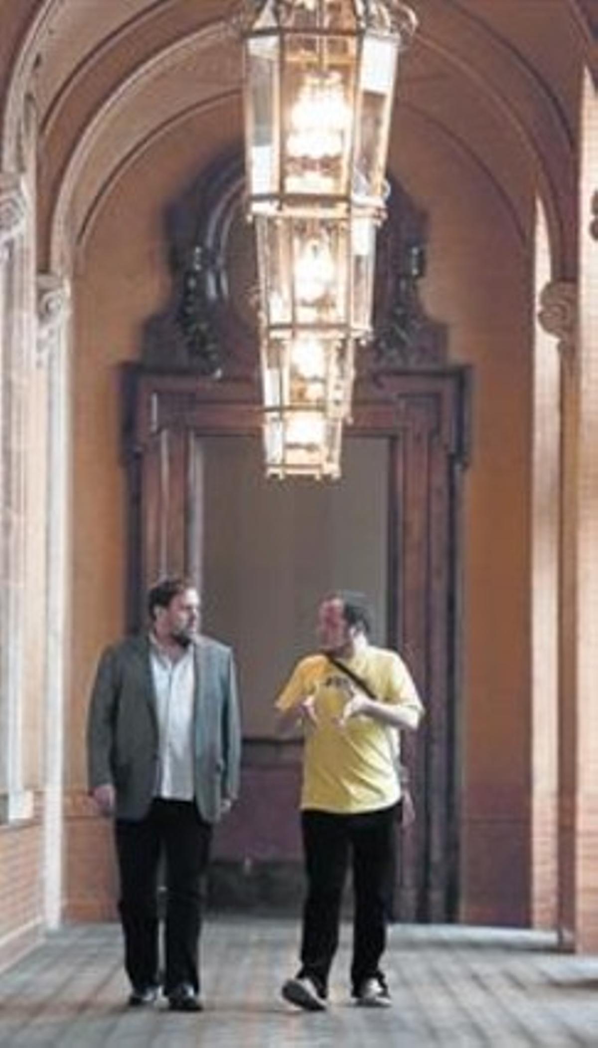 Junqueras i Fernández, ahir, als passadissos del Parlament. Junqueras i Fernández, ahir, als passadissos del Parlament.