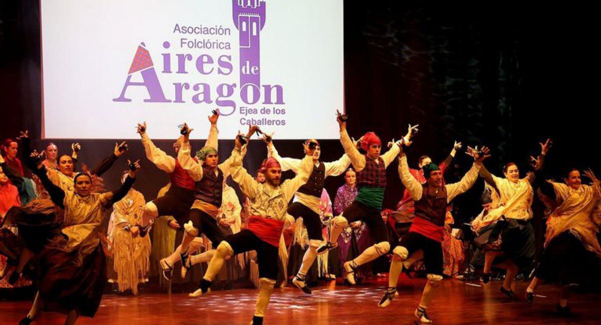 Folclore y tradición por una buena causa