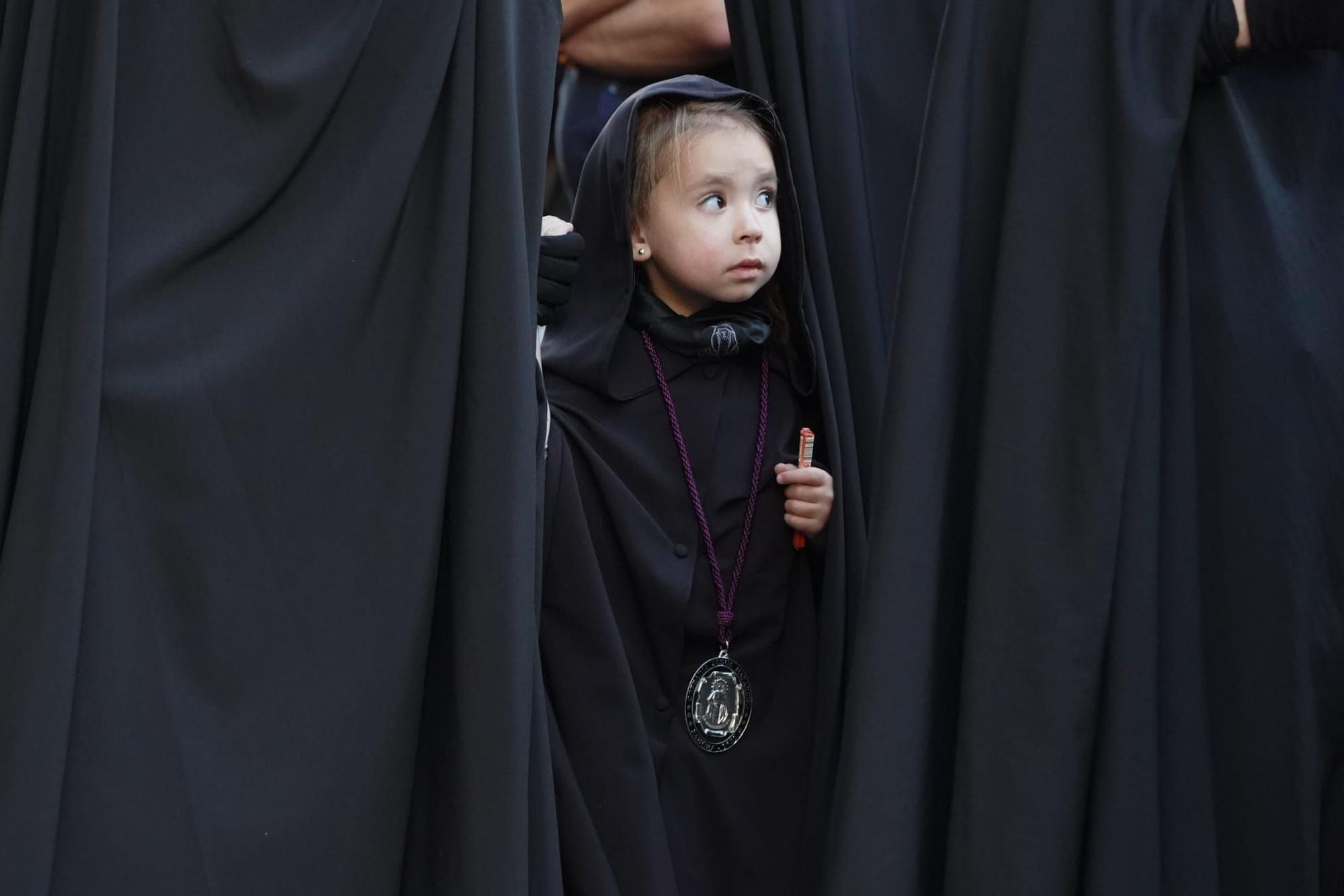 GALERÍA | La procesión de la Soledad, en imágenes