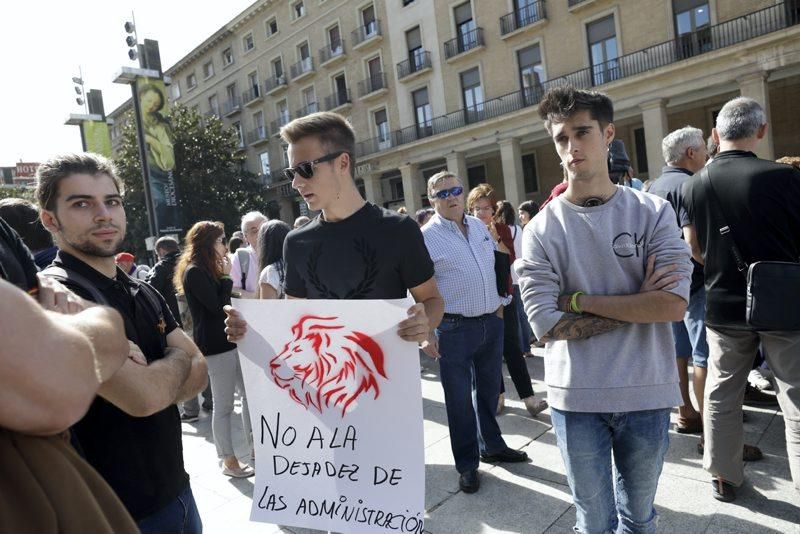 Concentración para protestar por la inseguridad en la calle Pignatelli