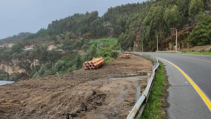 La Xunta despeja las márgenes de la PO-551 para la senda de Domaio