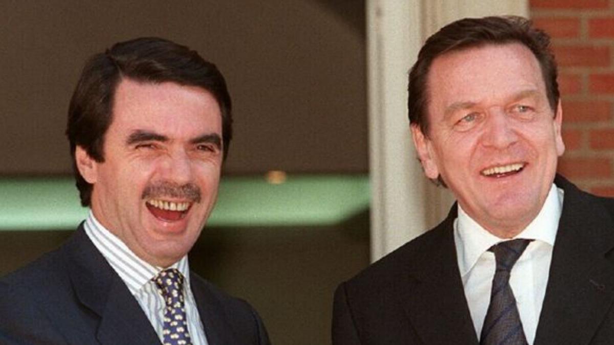 José M. Aznar und Gerhard Schröder.