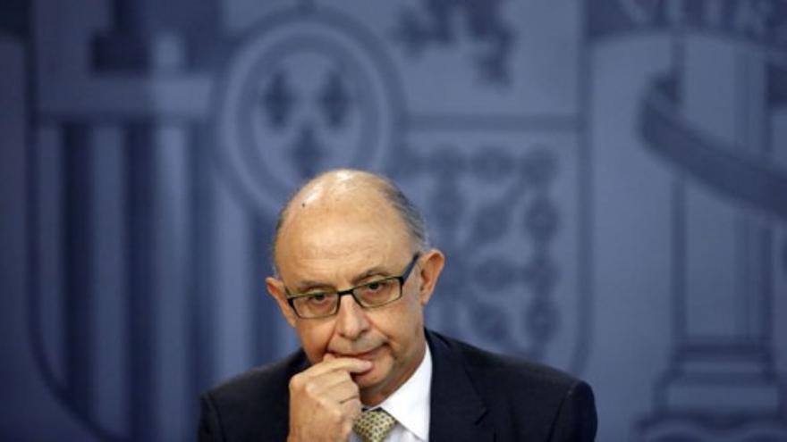 Montoro presenta en el Congreso los presupuestos de 2014