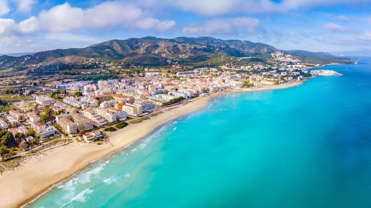 Este pueblo de Castellón tiene una de las playas más espectaculares de España... y del mundo.