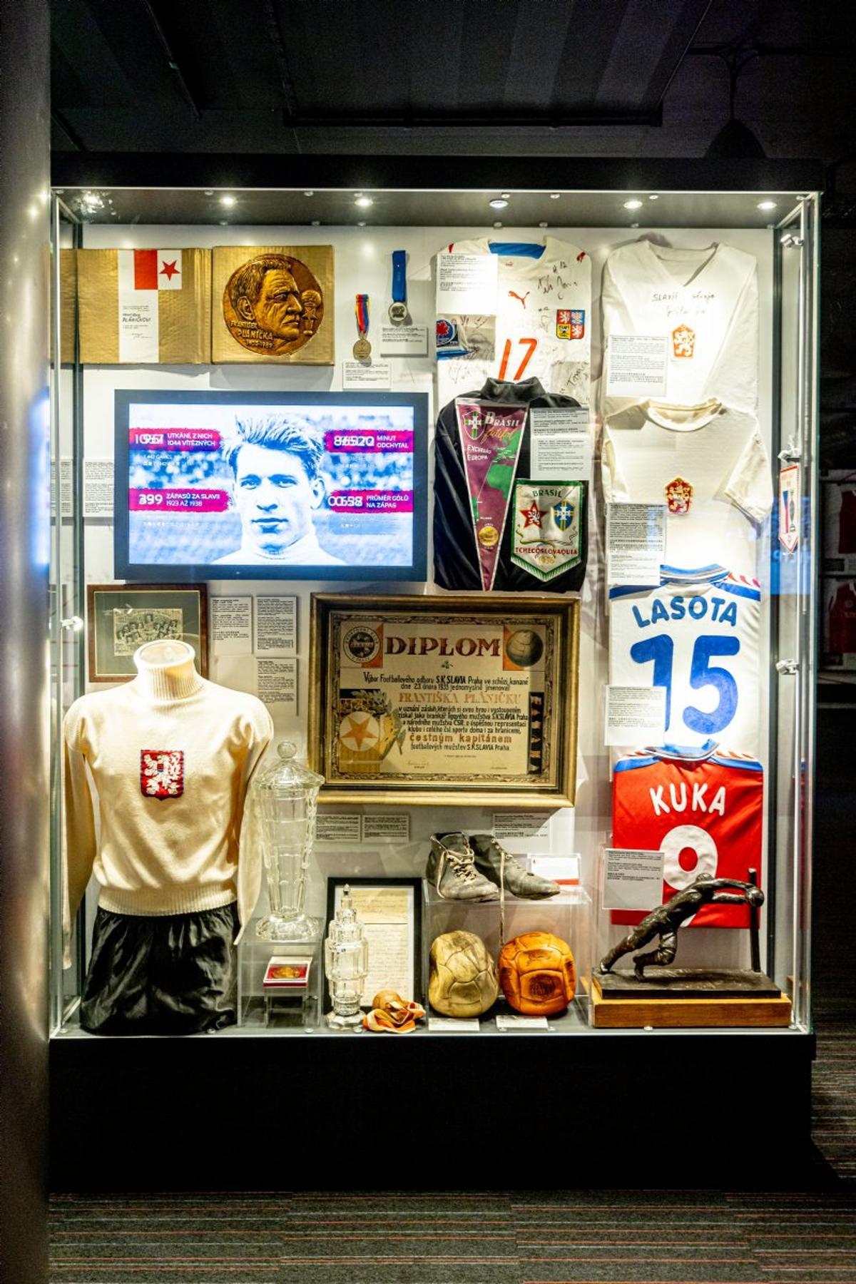 Una imagen del museo del Slavia de Praga