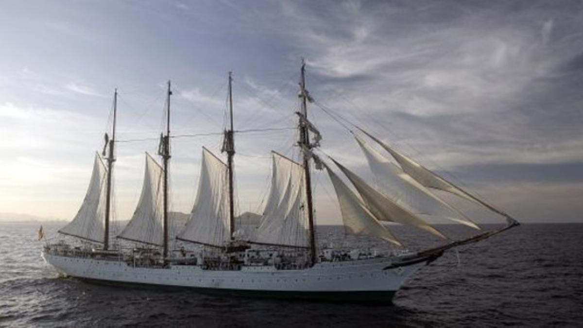 El buque escuela de la Armada 'Juan Sebastián Elcano'.