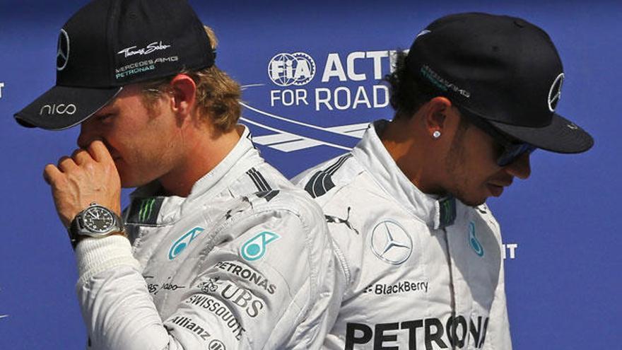 Rosberg y Hamilton, pilotos de Mercedes.