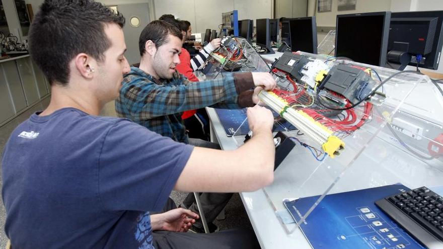 El desinterés de los ninis obliga a anular uno de cada cuatro cursos de formación