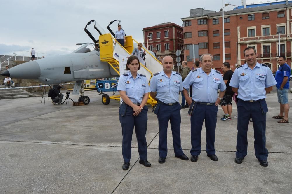 Aviones del festival aéreo de Gijón