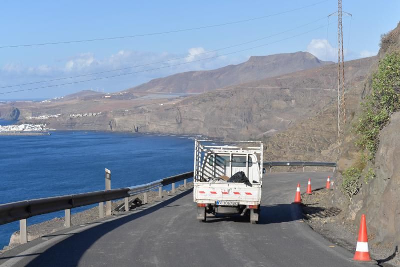 Apertura de la carretera de La Aldea