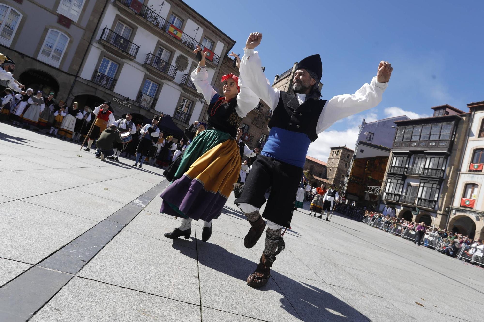 EN IMÁGENES: el inicio de las fiestas del Bollo 2024 en Avilés