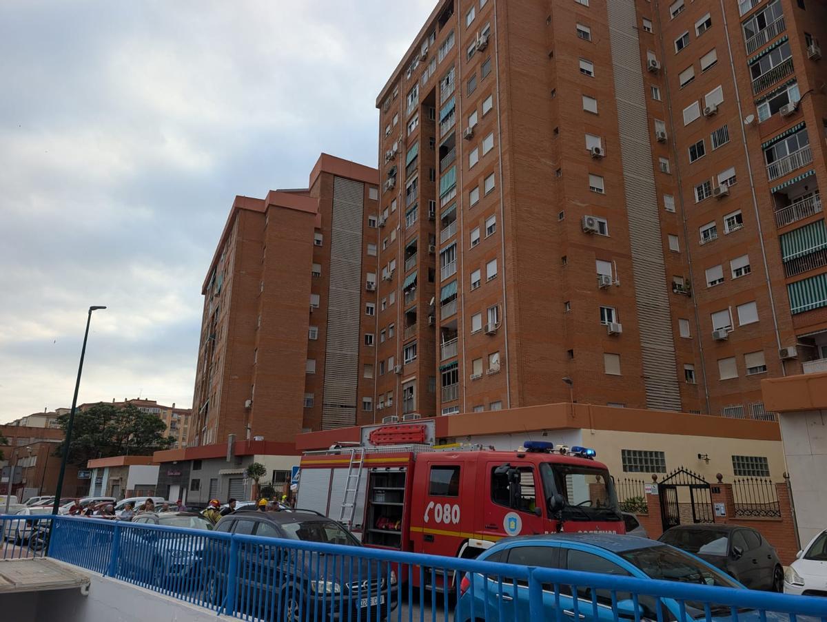 Bloque en el que se ha producido el incendio este jueves en la avenida de Europa.
