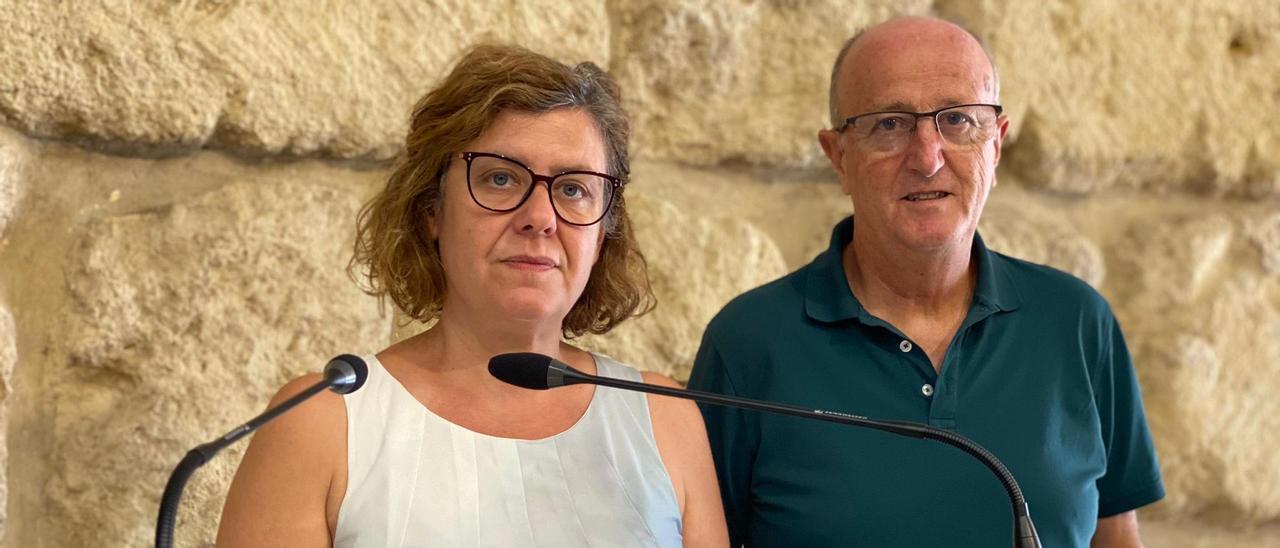 Alba Doblas y Antonio de la Rosa, en la sala de prensa del Ayuntamiento.