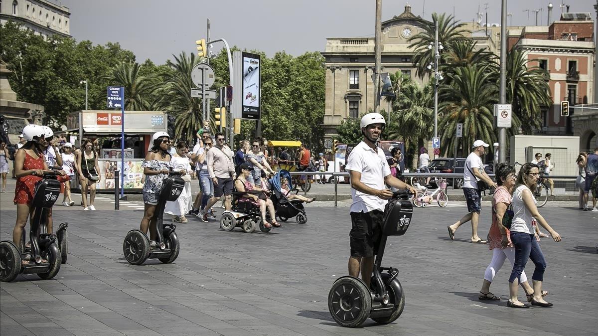 zentauroepp44195086 barcelona  06 07 2018 veh culos electricos  segway  patinete181106184612