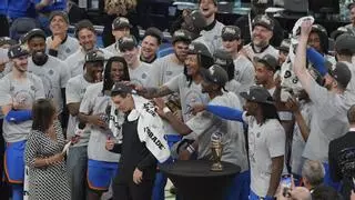 Los Oklahoma City Thunder jugarán su primera final de la NBA al machacar a Minnesota