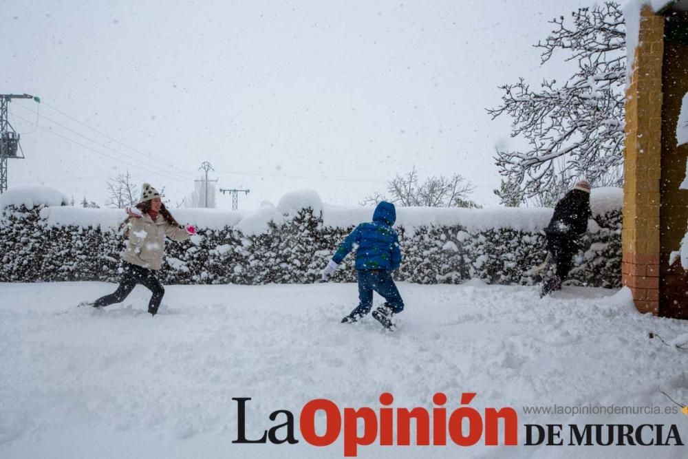 La nieve cubre de blanco el Campo de San Juan