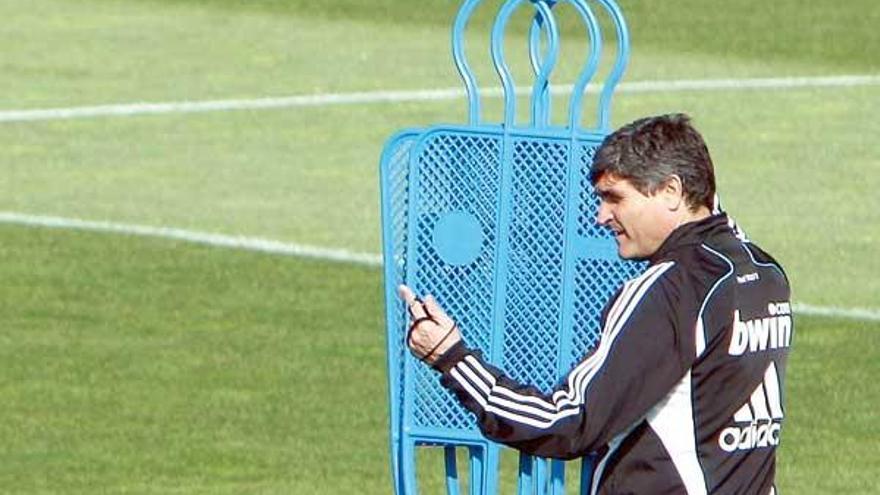 Juande Ramos, durante el entrenamiento de ayer.