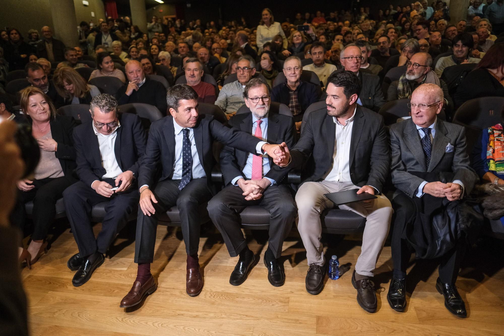 El expresidente Mariano Rajoy visita Villena con motivo del acto de presentación del nuevo candidato a la alcaldía Miguel Ángel Salguero