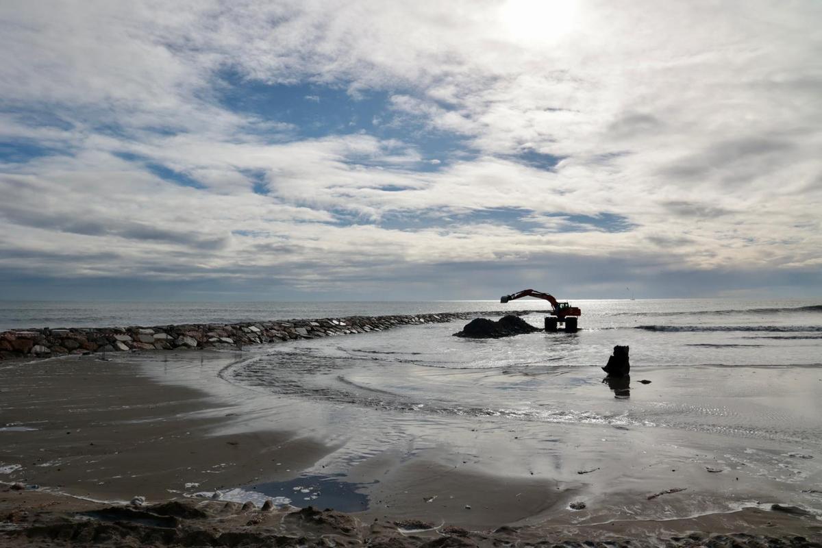 El Postiguet en obras: la maquinaria ya trabaja en la zona del Cocó