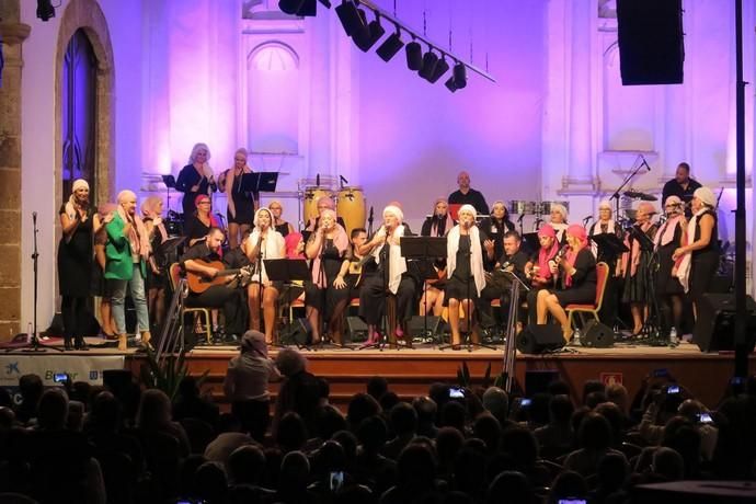 Calicanto en el Convento Santo Domingo de la Villa de Teguise con Voces Solidarias