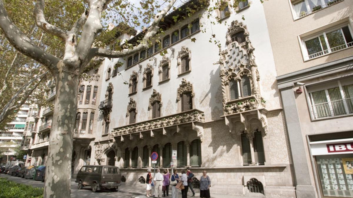 Fachada del CaixaForum Macaya.