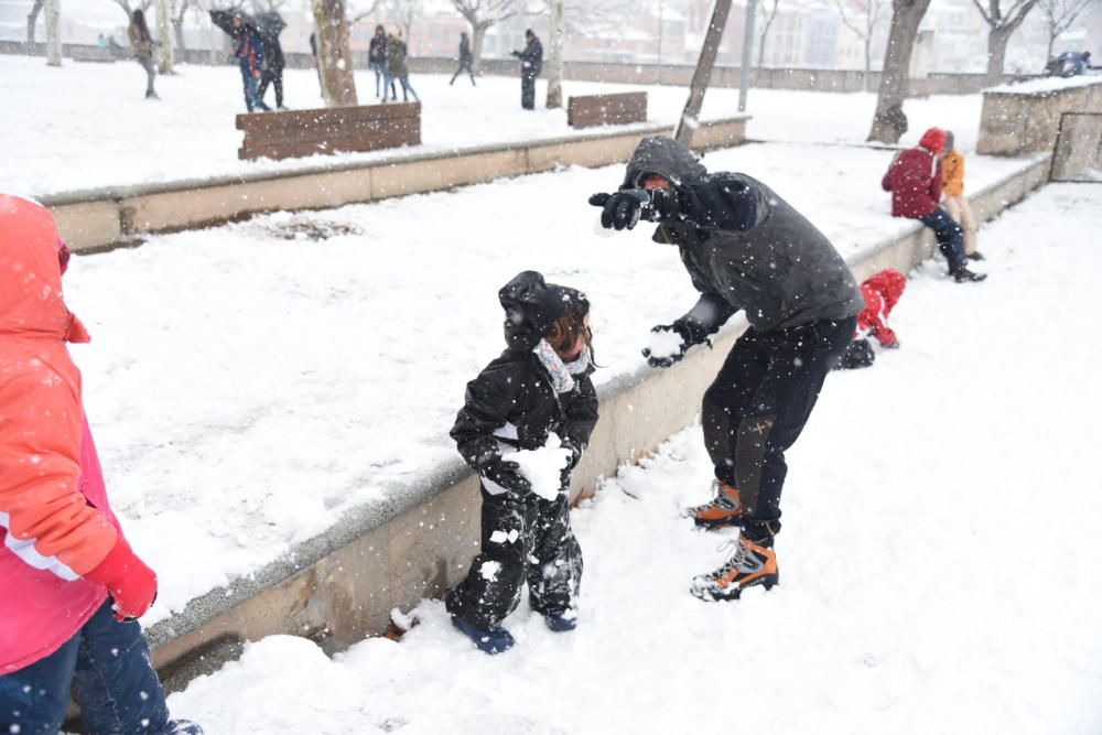 La neu arriba a Manresa