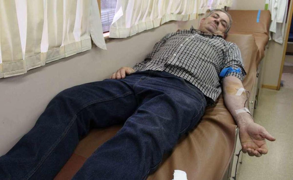 La intensa lluvia frena a los donantes de sangre en Candás
