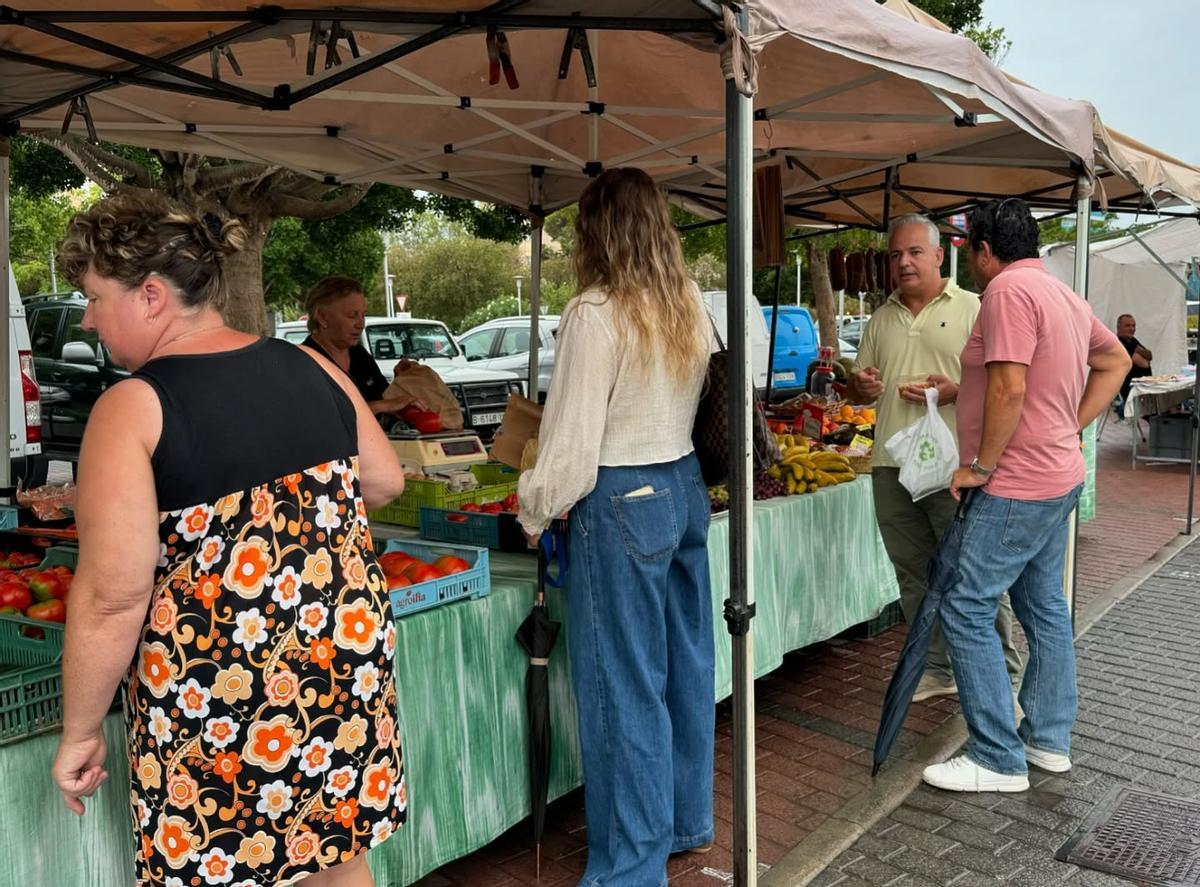 Mercado semanal de Palmanova-Son Caliu