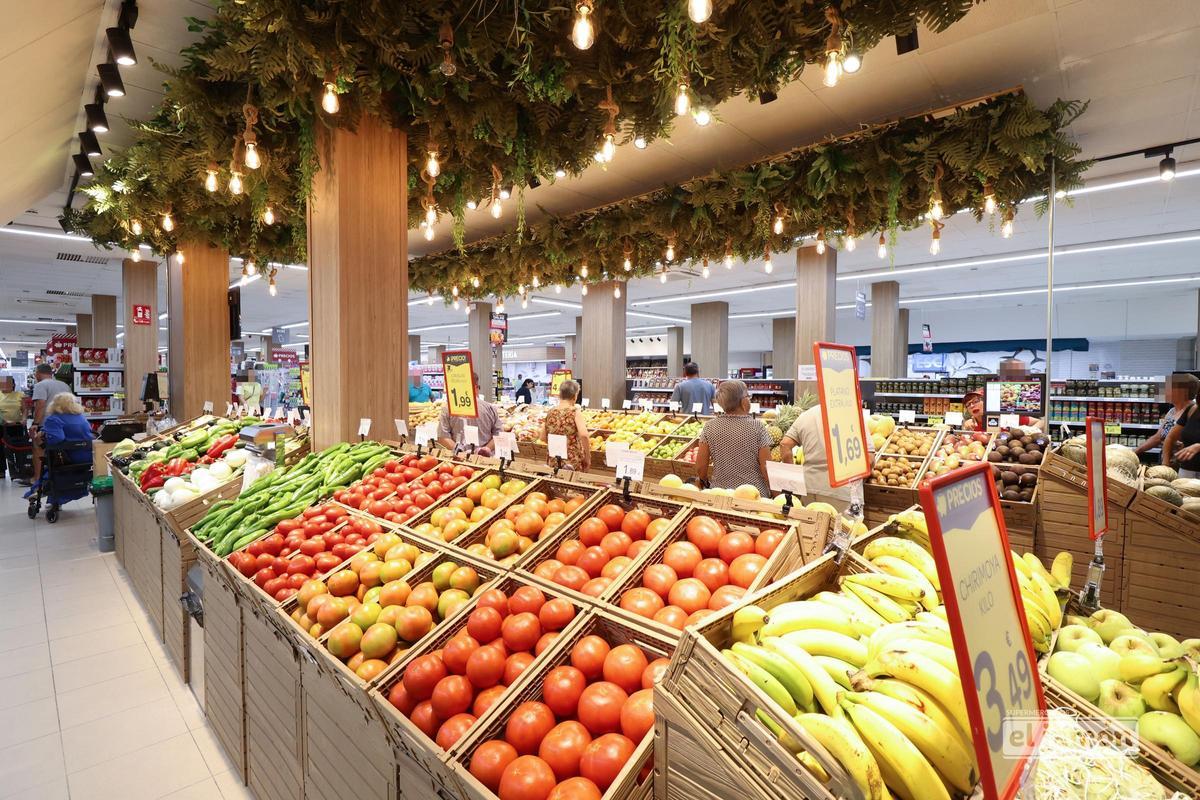Supermercados El Jamón continúa ampliando su presencia en Andalucía tras la adquisición de Supermercados Dani.