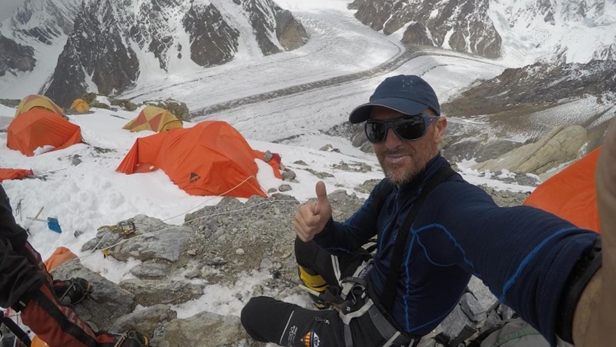 Sergi Mingote ha logrado este domingo alcanzar la cumbre del Broad Peak