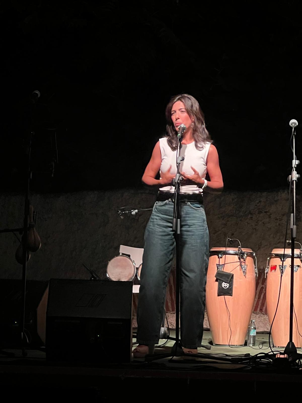 Esther Gutiérrez, en la clausura de los conciertos de Pedrilla.