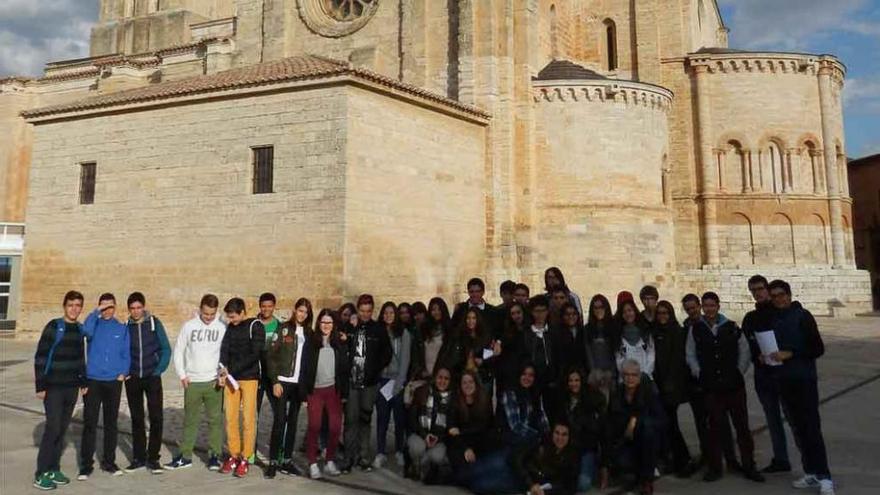 Alumnos del IES León Felipe visitan Las Edades del Hombre