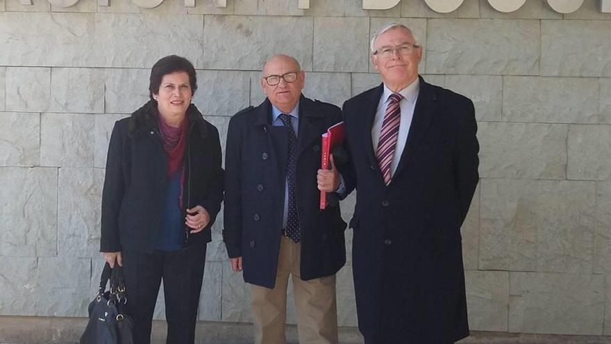 Encarna Nicolás, Felipe Julián y José Antonio Cobacho.