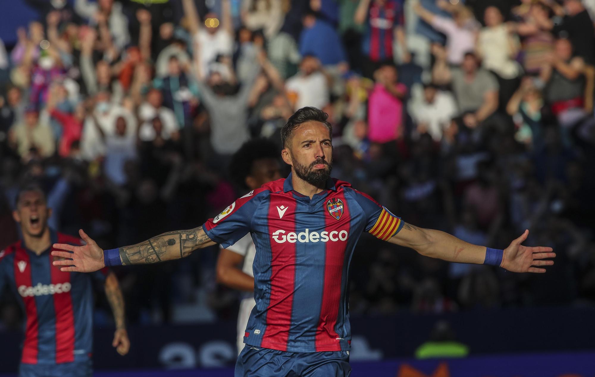 Las imágenes del partido entre el Levante UD y el Sevilla