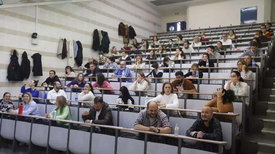Crece el número de aspirantes a una plaza de profesor en Andalucía