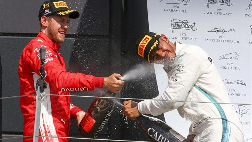 Vettel, más líder a pesar de la gran remontada de Hamilton