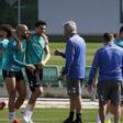 Manuel Pellegrini, durante el entrenamiento del Betis previo al Panathinaikos