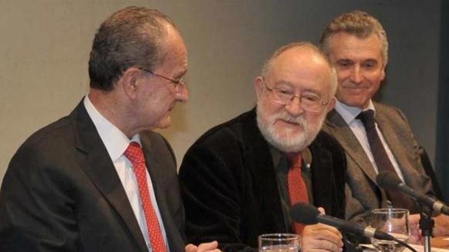 Francisco de la Torre, Jesús Villa-Rojo y Paulino Plata, durante la rueda de prensa.