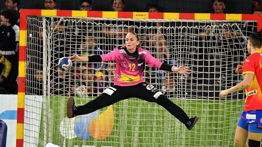 Adiós a la legendaria portera de balonmano! Silvia Navarro anuncia su retirada